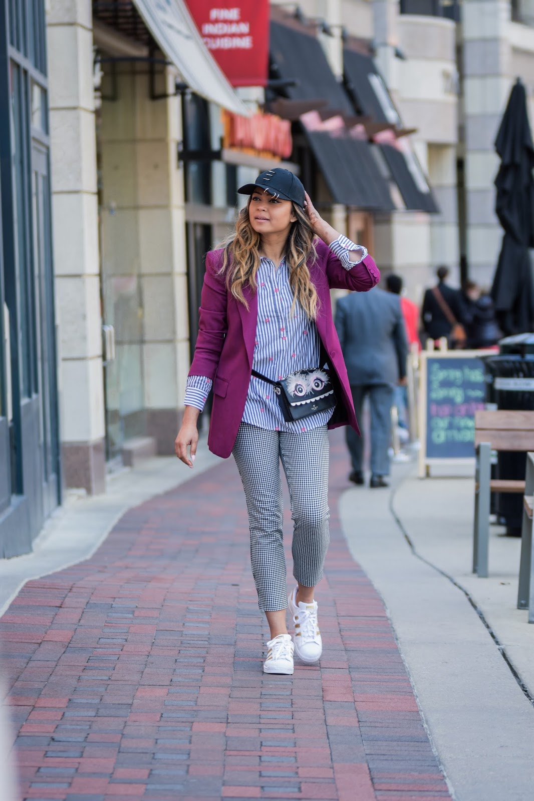 street style fanny pack outfit