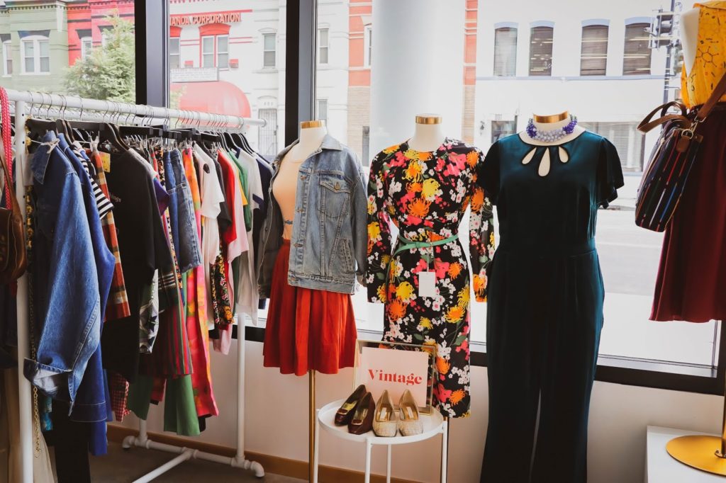 modcloth DC fitshop, Dc lifestyle, store opening, dc love, dc blogger, fashion store, online retailer, shopping, stylist, fashion scene in DC, blogger, lifestyle, clothes, trend talk, myriad musings modcloth DC fitshop, Dc lifestyle, store opening, dc love, dc blogger, fashion store, online retailer, shopping, stylist, fashion scene in DC, blogger, lifestyle, clothes, trend talk, myriad musings