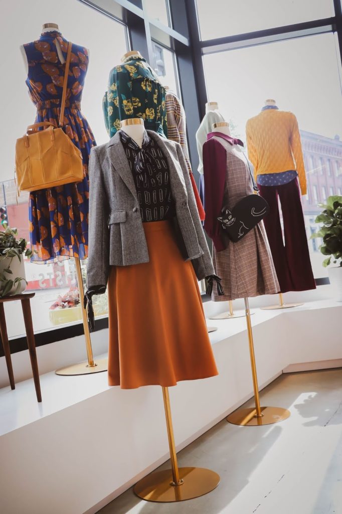 modcloth DC fitshop, Dc lifestyle, store opening, dc love, dc blogger, fashion store, online retailer, shopping, stylist, fashion scene in DC, blogger, lifestyle, clothes, trend talk, myriad musings modcloth DC fitshop, Dc lifestyle, store opening, dc love, dc blogger, fashion store, online retailer, shopping, stylist, fashion scene in DC, blogger, lifestyle, clothes, trend talk, myriad musings