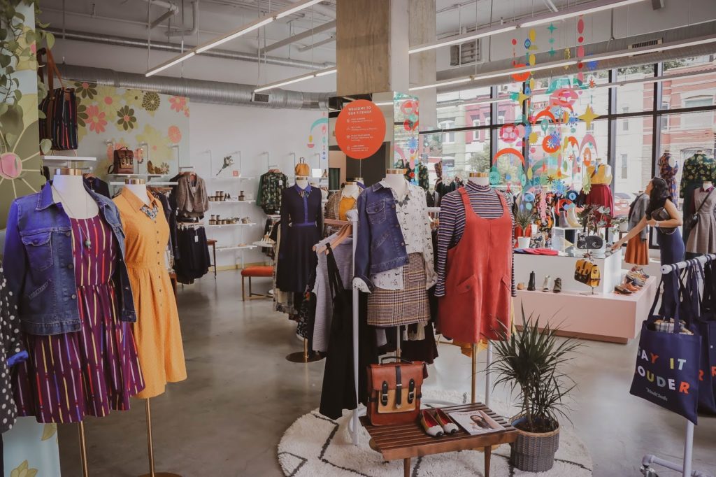 modcloth DC fitshop, Dc lifestyle, store opening, dc love, dc blogger, fashion store, online retailer, shopping, stylist, fashion scene in DC, blogger, lifestyle, clothes, trend talk, myriad musings modcloth DC fitshop, Dc lifestyle, store opening, dc love, dc blogger, fashion store, online retailer, shopping, stylist, fashion scene in DC, blogger, lifestyle, clothes, trend talk, myriad musings