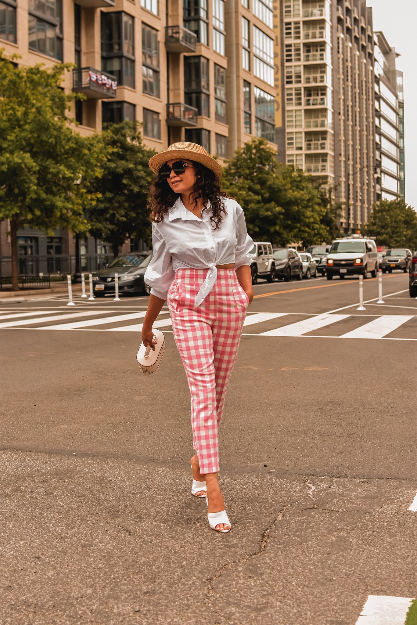 curly hair for summer, high waisted Zara gingham pants, white mule sandals, resort style, fashion blogger, myriad musings, style influencer, Saumya Shiohare 