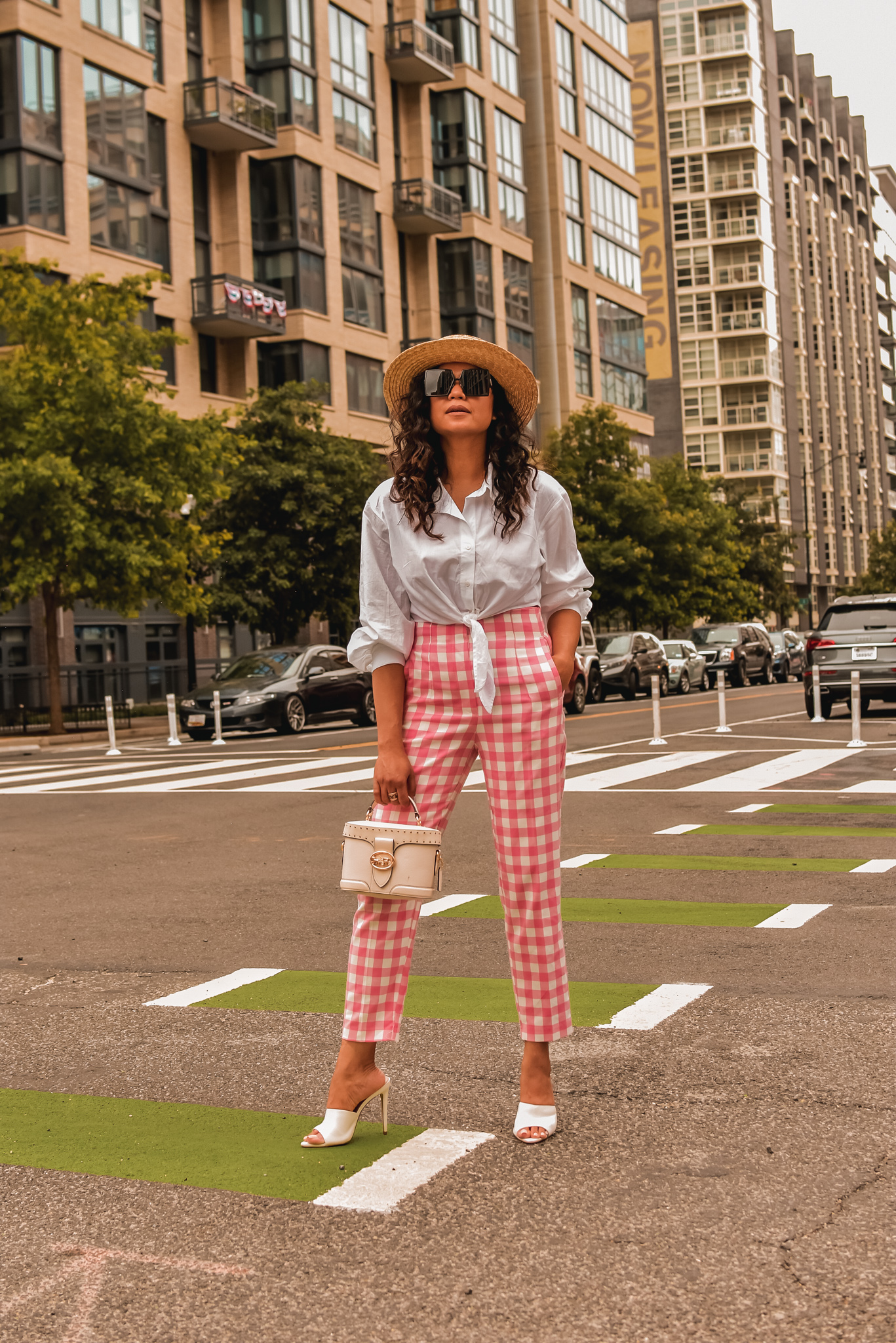 curly hair for summer, high waisted Zara gingham pants, white mule sandals, resort style, fashion blogger, myriad musings, style influencer, Saumya Shiohare 